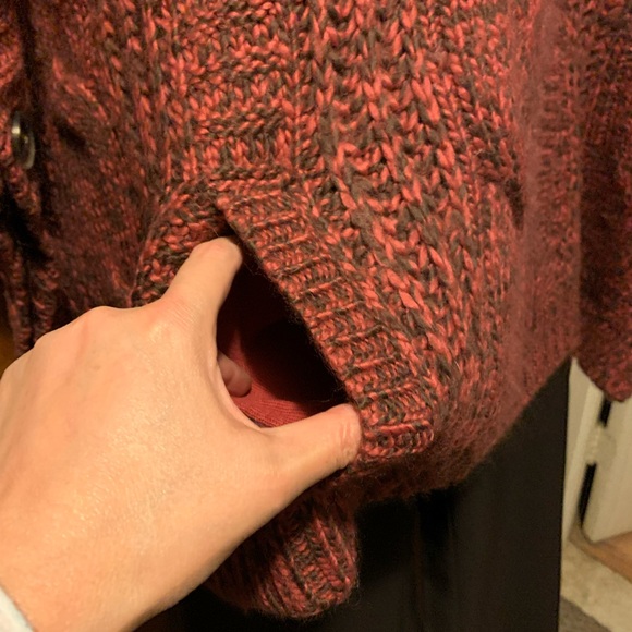 American Eagle Cape Sweater / Poncho - Picture 9 of 16